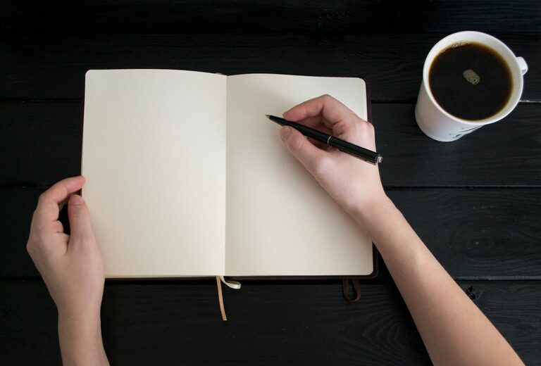Beginner Guide to Journaling Every Day for Better Well-Being